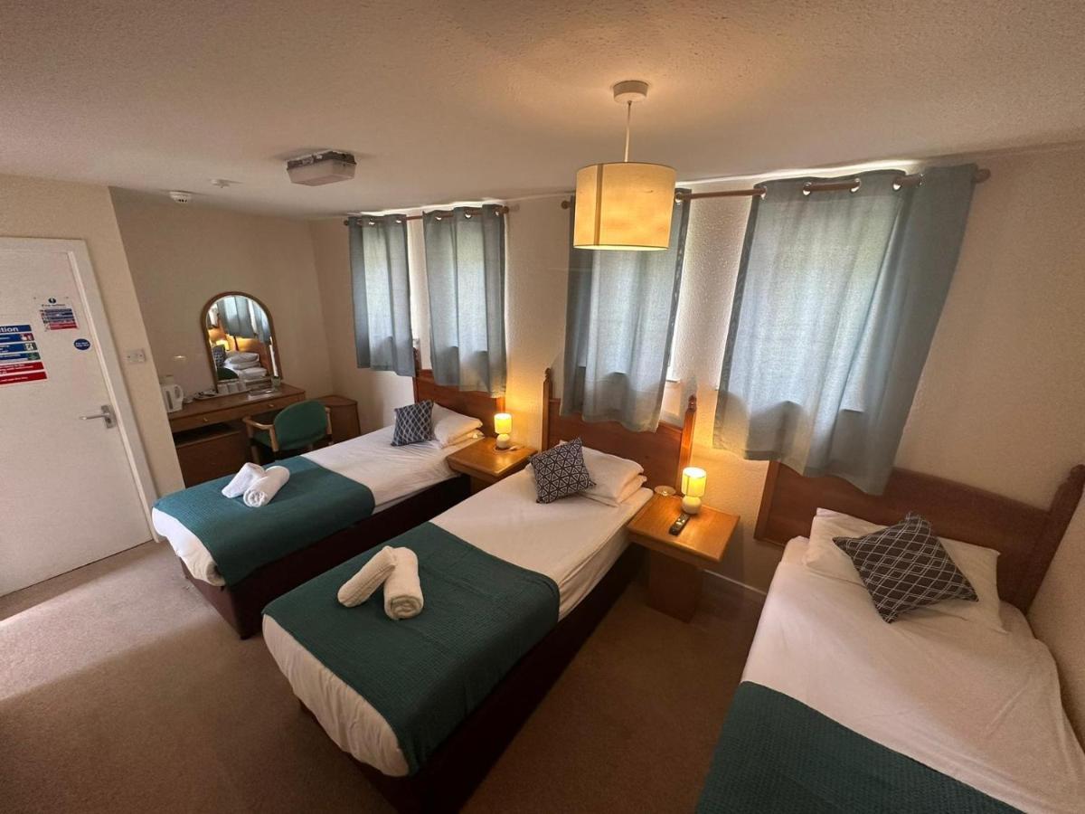 Mackay'S Spa Lodge Hotel Стратпефър Екстериор снимка