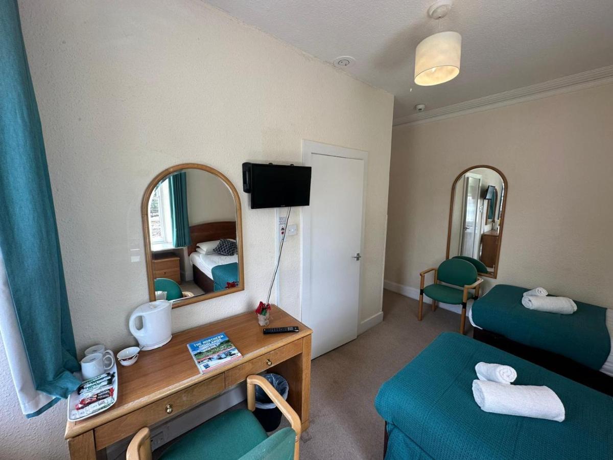 Mackay'S Spa Lodge Hotel Стратпефър Екстериор снимка